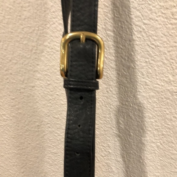 Fossil black leather north-south shoulder bag. Multiple compartments. - Picture 7 of 9